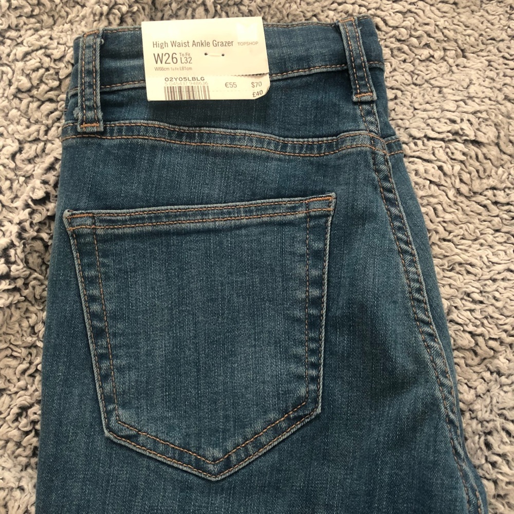 High waisted jeans
